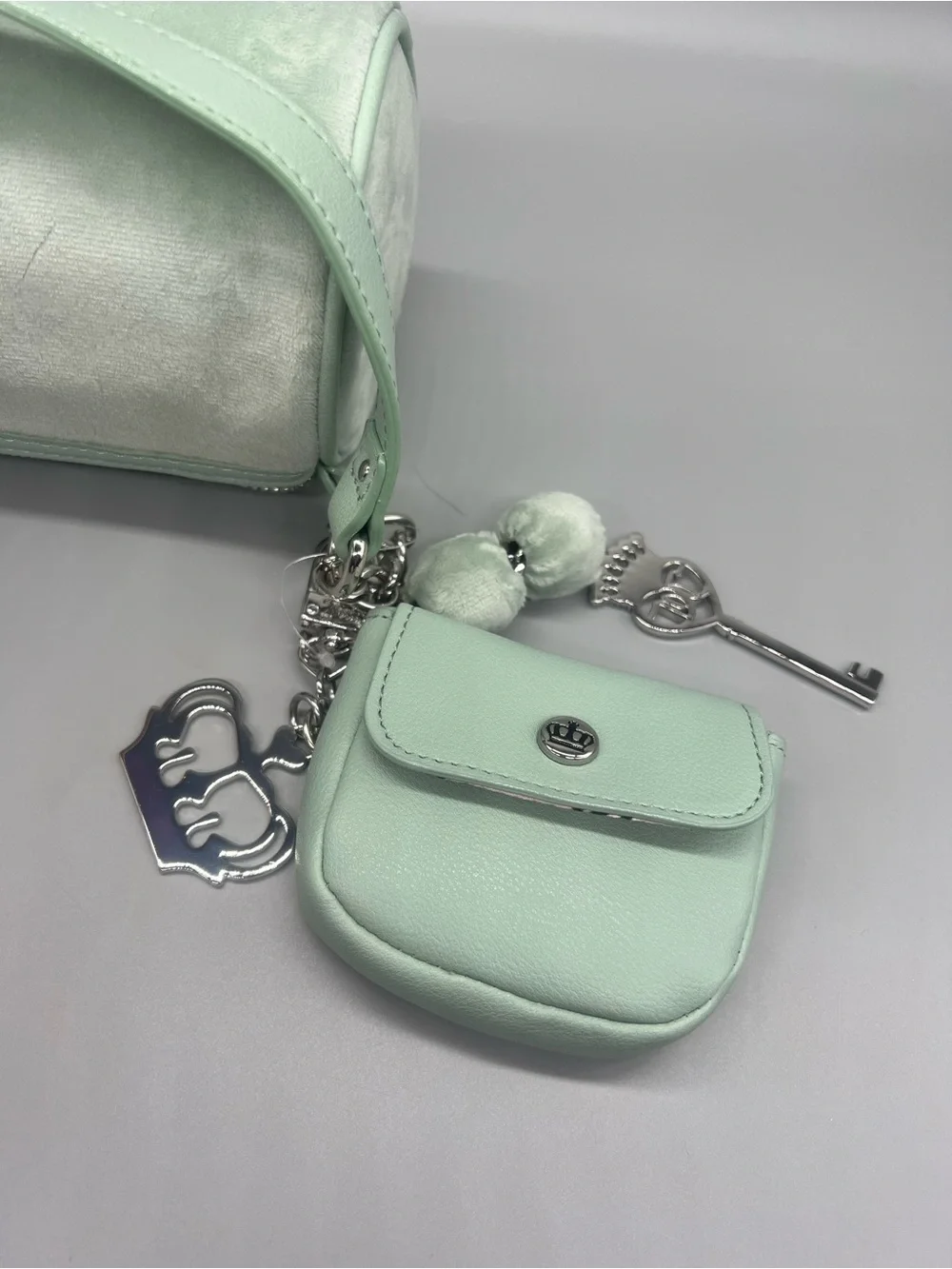 Juicy couture sparkle royal shoulder bag purse